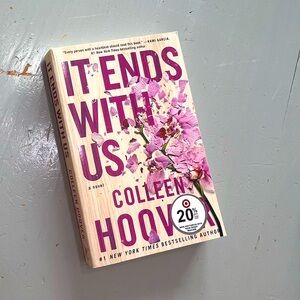'It Ends With Us' by Colleen Hoover